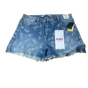 Celebrity Pink The Doll Women’s/ Junior’s Hi-Rise Raw Edge Shorts Size 15/32